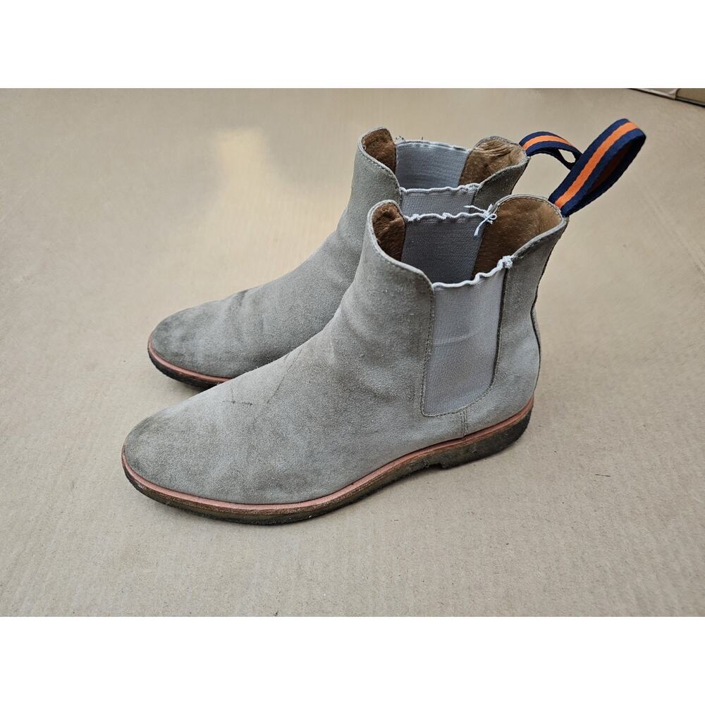 New Republic Chelsea Boots Mens Size 8 Beige Suede Crepe Sole Slip On Gore